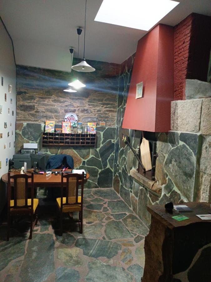 Pension Y Albergue Matias Locanda Sarria Εξωτερικό φωτογραφία